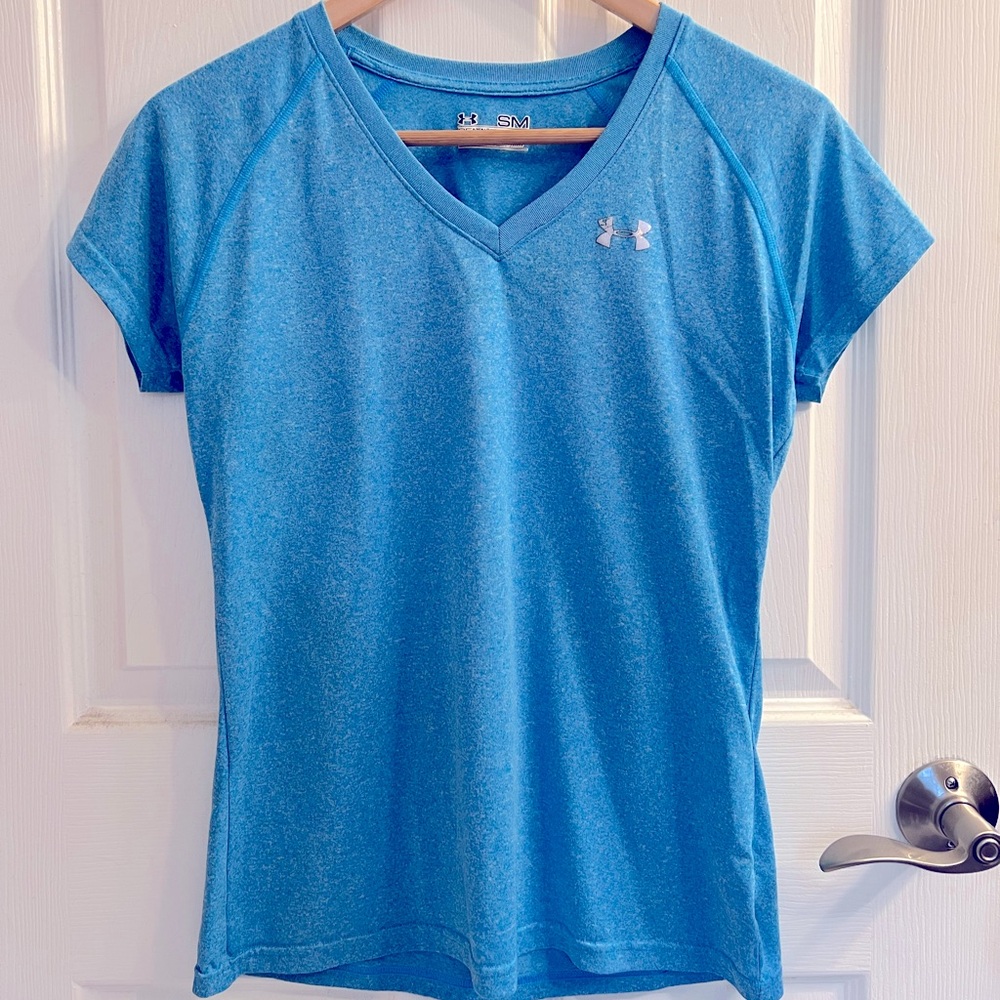 Under Armour semi-fitted heat gear tshirt